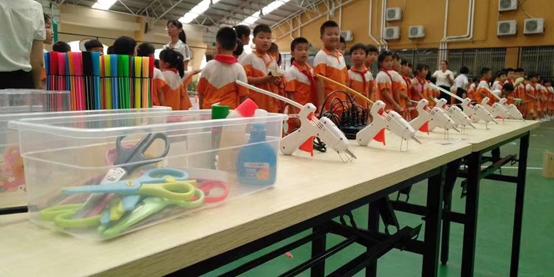 </div>

</div>
<div style=